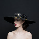 Large black brim hat with gold spots and silk black roses, Ascot
